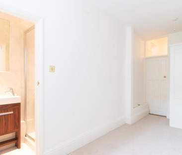 Maida Vale, Little Venice - Photo 3 | Rentumo