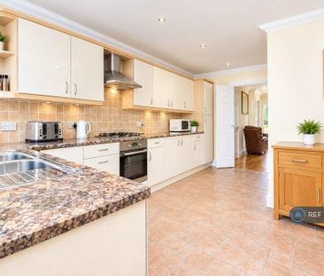 1 bedroom in a house share to rent - Photo 6