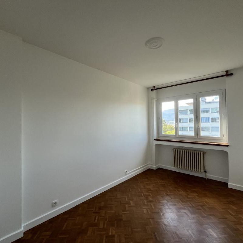 Location Appartement 4 pièces 96m² CHAMBERY 73000 - Photo 1