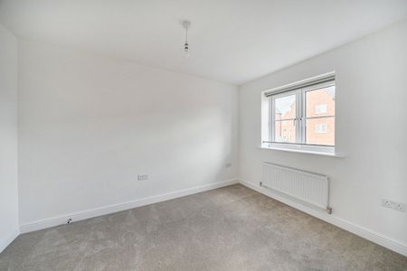 Upton Hall Crescent - Photo 5