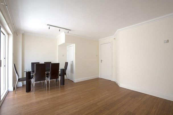 3 bedroom ground floor flat to rent - Photo 1