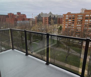 1471 South Park Street- Unit 704 – 1 Bedroom – Available May 1st – ... - Photo 2