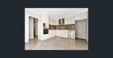 Single Level Kew Villa - Photo 3