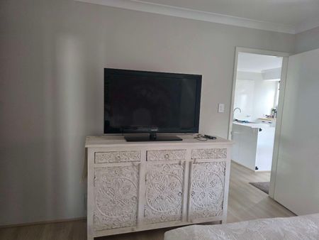 Ellenbrook - Photo 2