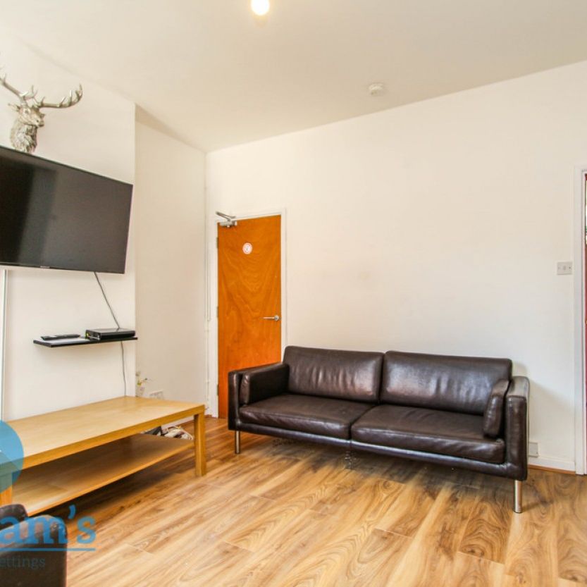 1 bed Shared House for Rent - Photo 1