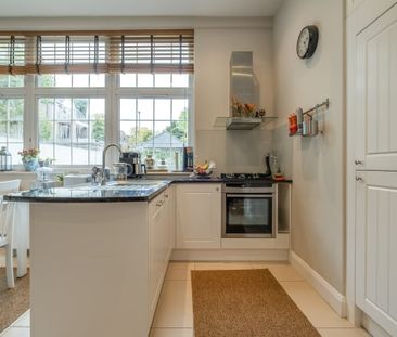 4 bedroom detached house to rent - Photo 3