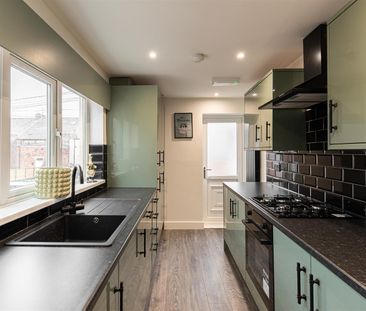 Simonside Terrace, Heaton, Newcastle Upon Tyne - Photo 3