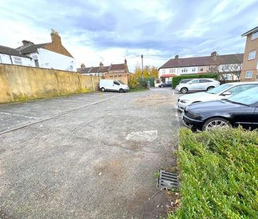 Tilbury Road, East Ham, E6 - Photo 5