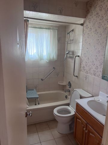 For Lease - 41 Pachino Boulevard Unit# Main, Toronto, Ontario - Photo 4