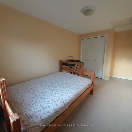 Condo Townhouse For Lease | X8131260 - Photo 4