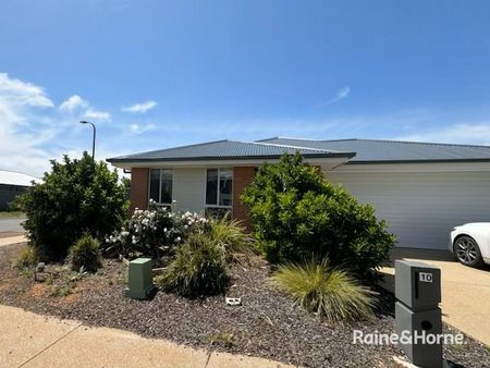 10 Esperance Drive, Andrews Farm, SA 5114 - Photo 2