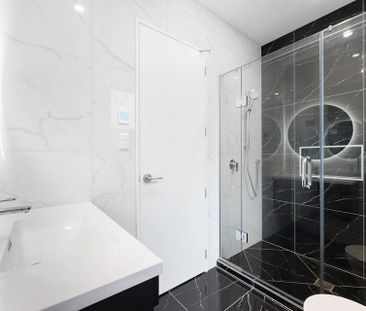 Modern 3-Bedroom Home in heart of Westgate - Photo 6