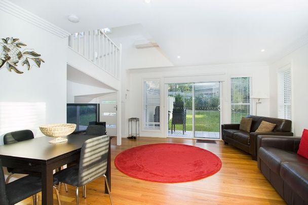 Comfortable Living with Space and Convenience - Photo 1