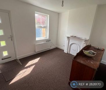 2 bedroom semi-detached house to rent - Photo 4