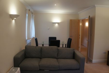 The pines, Turners Hill Road, Worth - Photo 2