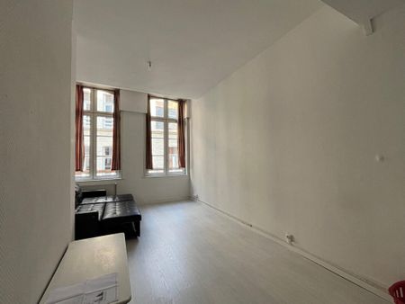 STUDIO HYPERCENTRE situé 9 rue détournée ! réf G386-1 - Photo 3