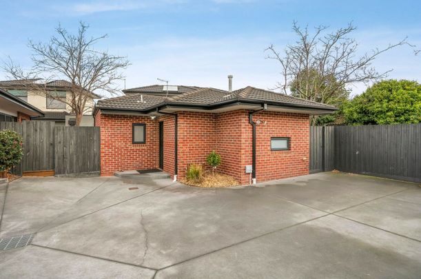 Peaceful & Sun-Soaked Villa Unit - Photo 1