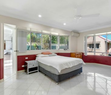 SPACIOUS HOME AWAITS!!! - Photo 5