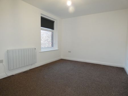 Bond Street - Photo 4