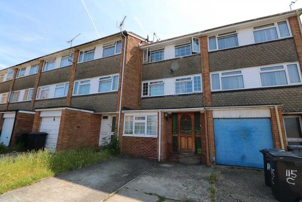 1 bedroom flat to rent - Photo 1