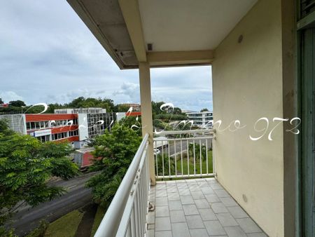 Studio à louer Fort-de-France (Chateaubœuf) 20 m2 Balcon - Photo 3