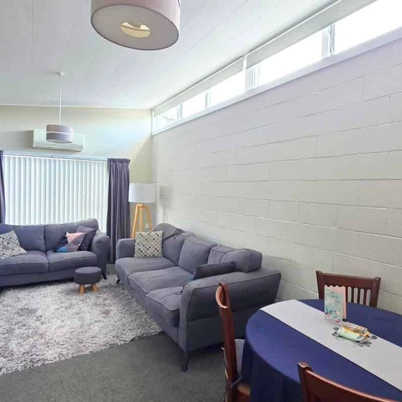 Tidy two-bedroom home on sought-after Francis Drake Street - Photo 1