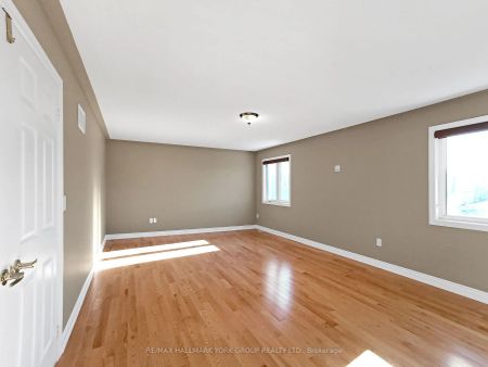 Detached Home For Lease | N9237268 - Photo 2