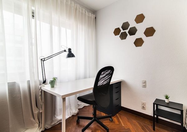 Calle de Juan Bravo, Madrid, Community of Madrid 28006