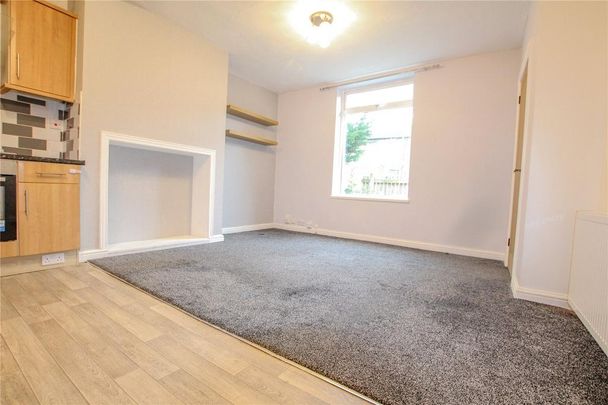 2 bedroom terraced house to rent - Photo 1