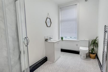 1 bedroom townhouse to rent - Photo 2