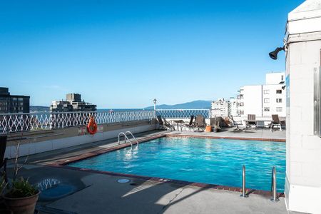 The Martinique - Photo 3