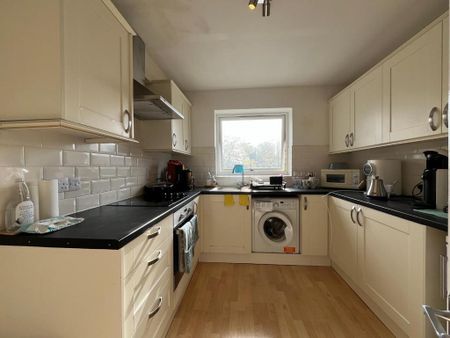 2 bedroom apartment to rent - Photo 3