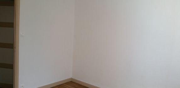 Location Appartement 2 pièces 48m² - Photo 2