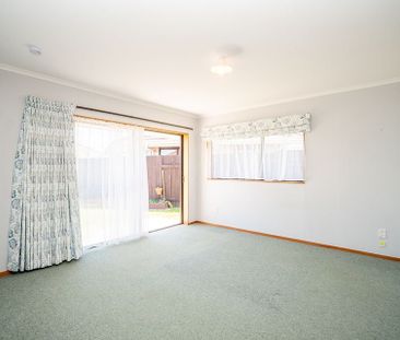 A Cosy 3BR Home in Terrace End! - Photo 1