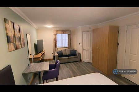 Studio to rent - Photo 5