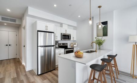 Jersey: Gold Accents – 196 Colony, Winnipeg, MB - Photo 2