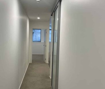 BRAND NEW CENTRAL TWO BEDROOM APARTMENT - Photo 4