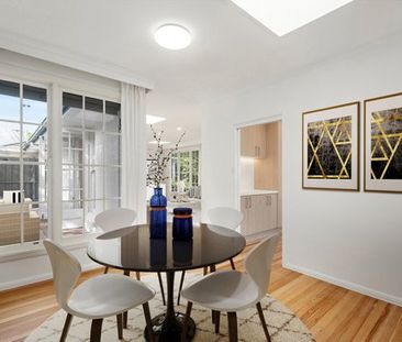 ELEGANT 3 BEDROOM PLUS STUDY IN PRESTIGIOUS LOCALE! - Photo 2