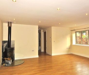 2 bedroom barn conversion to rent - Photo 3