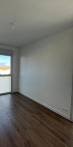 Location Appartement 4 pièces 86m² AYTRE 17440 - Photo 3