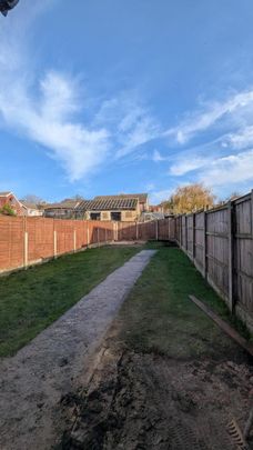 3 bedroom terraced house to rent - Photo 1