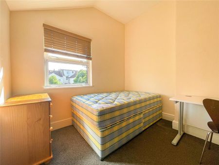 6 bedroom terraced house to rent - Photo 3