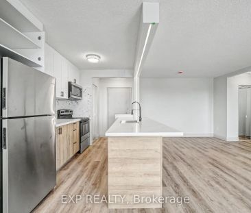 41 Sutherland Street W #419 - Photo 4