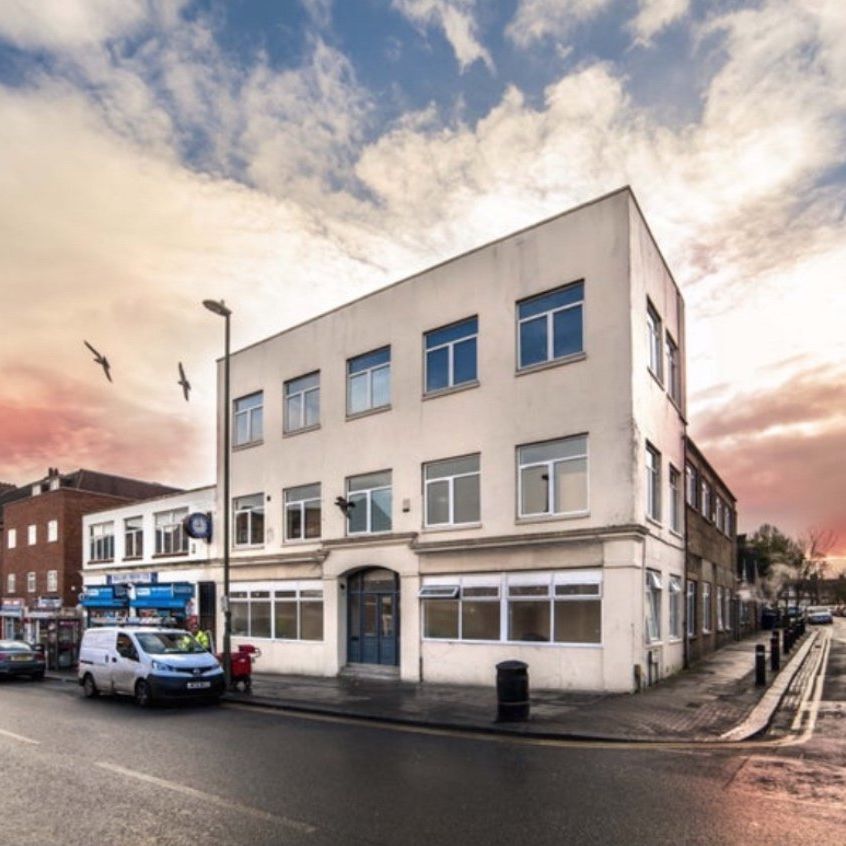 1 Bed Flat, Church Road, NW4 - Photo 1