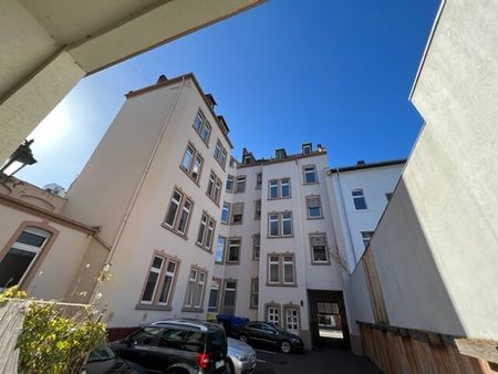 Wohnen und Arbeiten, 6 ZKBB mit ca. 225 ², 3.OG ohne Aufzug in Nähe der Wiesbadener Fußgängerzone - Foto 5