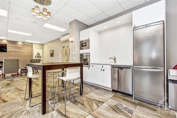 For Lease - 40 LANDRY Street Unit# 712, Vanier and Kingsview Park, Ontario - Photo 1
