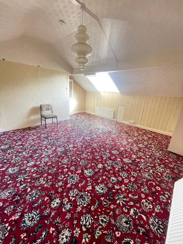 4 bedroom semi-detached house to rent - Photo 5