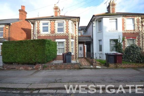 4 Bed - Highgrove Street, Reading - Photo 1