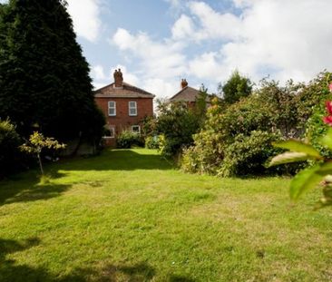 5 Bedroom Student House - Great location for Talbot Campus students - Photo 4