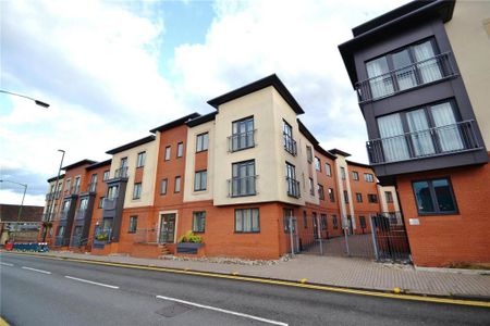 1 bedroom flat to rent - Photo 2